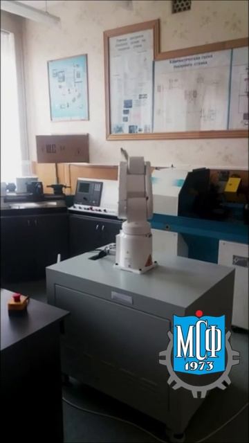 Робот на машиностроительном факультете ГГТУ имени П.О.Сухого смотреть онлайн