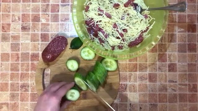 салат с макаронами смотреть онлайн