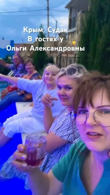 Хорошо с подружками болтать ногами в бассейне смотреть онлайн