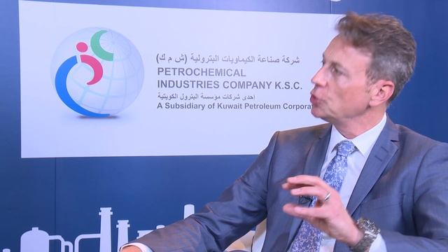 Interview Dr Hendrik Schoenfelder, President, Middle East and Africa, Evonik Gulf FZE смотреть онлайн