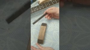Брусок для торцовки ладов гитары