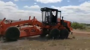 Обкатка грейдера ДЗ-98Т. Завод автогрейдеров ПО УРАЛ ищет дилеров в регионах. Отличные условия