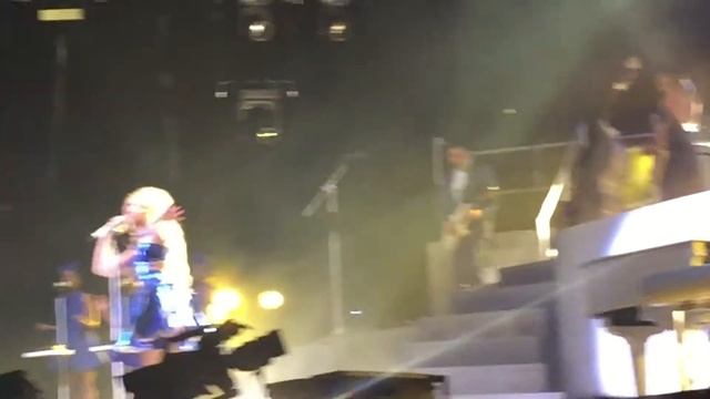 Paloma Faith Cardiff Motorpoint Arena 17/3/15 Beauty Remains смотреть онлайн