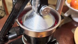 Ручная соковыжималка. Пресс для гранатов и цитруса.