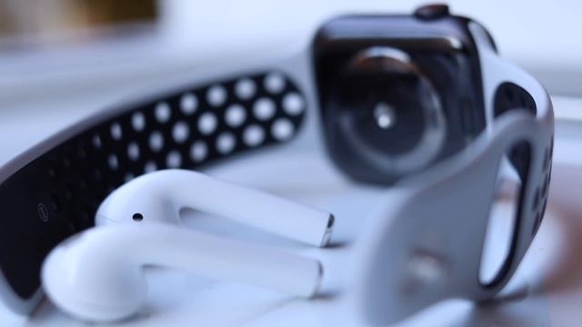 Recensione APPLE WATCH Series 4: il migliore si migliora смотреть онлайн