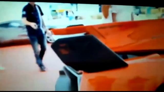 DUNIYA KI TEEZ TAREEN GARIYAN JO JAHAZ KO B HARA DEN : смотреть онлайн