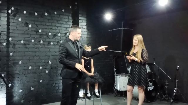 Угадала день, о котором подумал человек - чтение мыслей от девочки менталиста Лии Цаава смотреть онлайн