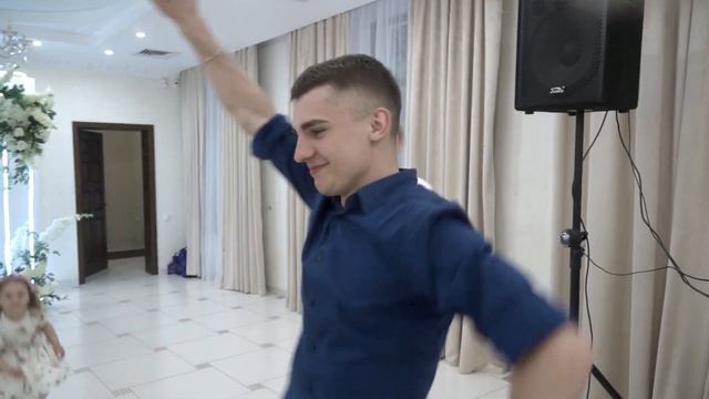 Промо ролик Влад+Вика. Видеосъемка Кривой Рог. 0992555292 смотреть онлайн