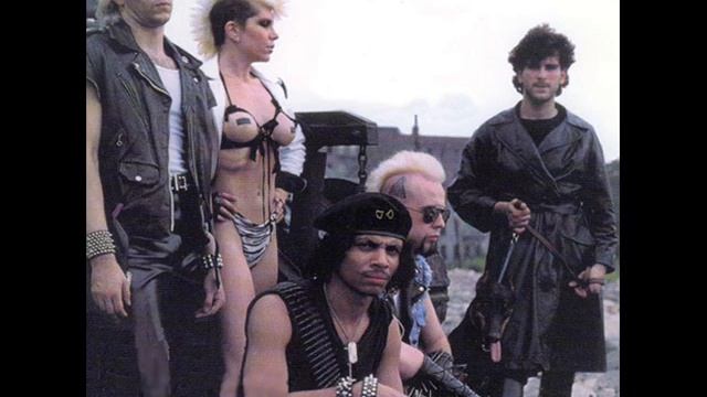 Monkey Suit - The Plasmatics смотреть онлайн