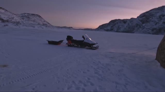 Рыбалка на далеких озерах на Тайге варяг 550 se смотреть онлайн