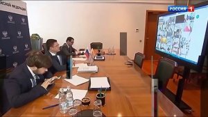 Часы и начало программы Вести (Россия 1, 13.04.2020, 17:00)