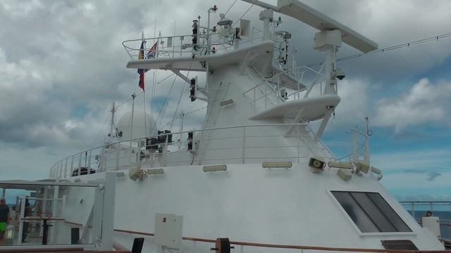 close up of radar mast with full panoply of marine navigation equipment on Viking Sea 3/1/18 смотреть онлайн