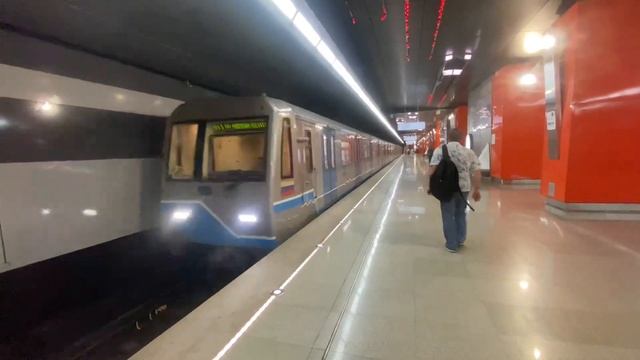 Ока 81-760/761 на станции Боровское шоссе смотреть онлайн