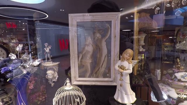 Винтажные штучки де Йонга. Почем "толкают" антик в Южной Голландии? смотреть онлайн