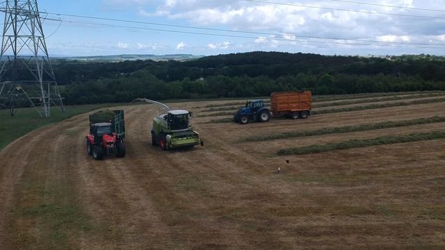 Wee Ethan and Tam in Claas Jaguar 950 Forage Harvester смотреть онлайн