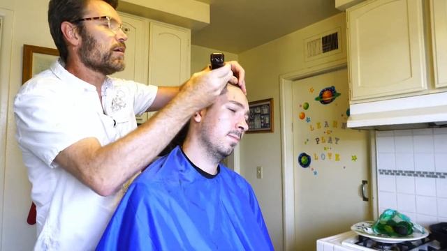 Viking Style Haircut With a Low Fade | Undercut Mohawk For Michael | How To смотреть онлайн