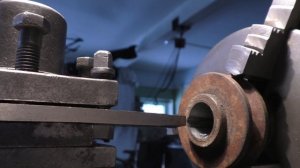 Нарезка шпоночного паза в шкиве на токарном станке