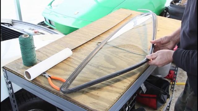Porsche 928 quarter window install смотреть онлайн