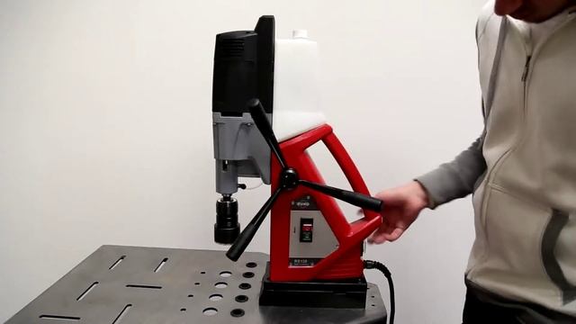 Magnetická vŕtačka RUKO RS120 смотреть онлайн