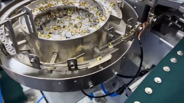 Как работает промышленная машина SHUNFA SF9815S 509 смотреть онлайн