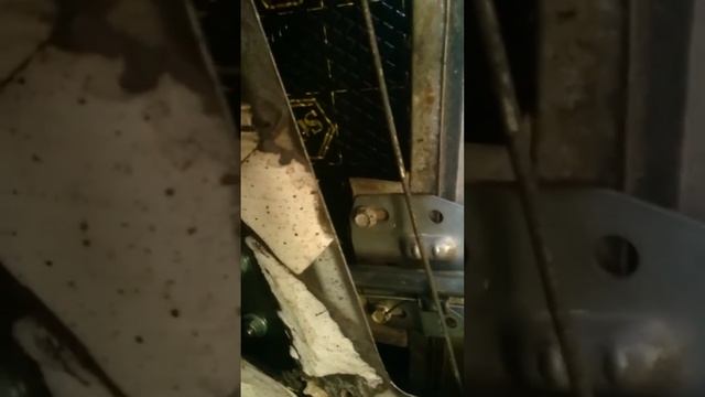 Разбитые втулки стеклоподьемника смотреть онлайн
