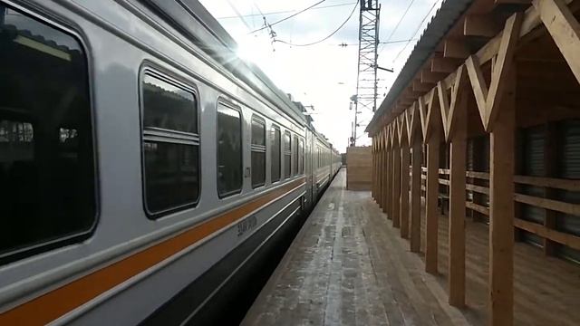 ЭД4М-0492 ЦППК Перекраска Наше Подмосковье На станции Лесной городок смотреть онлайн