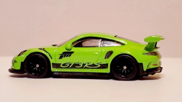 Hot Wheels 911 GT3 RS Premium смотреть онлайн
