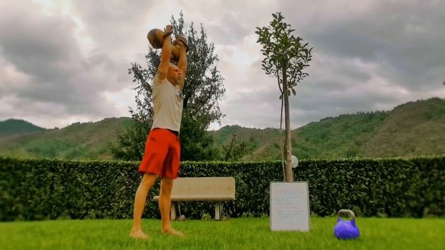 Day 7 of the 14-Day Kettlebell Snatch Challenge смотреть онлайн