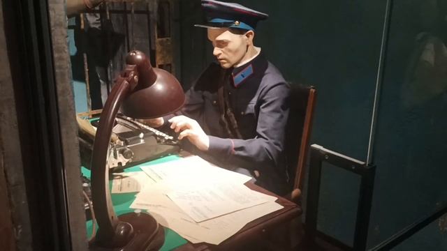 Музей Обороны и блокады Ленинграда. Экскурсия на ретроавтобусе смотреть онлайн