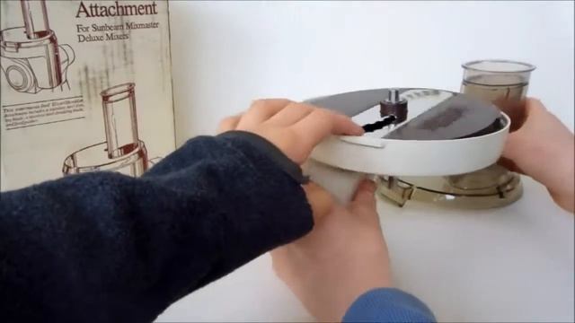 Sunbeam Mixmaster Deluxe Slicer Shredder Attachment Disco Chef смотреть онлайн