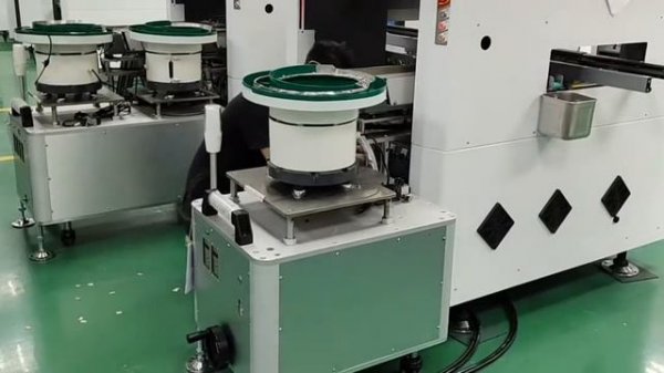 Установка питателей (AI-400)