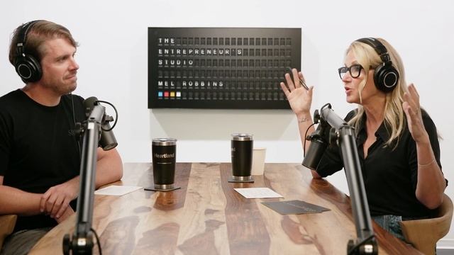 S2 E18 | Mel Robbins | Mindsets & Strategies: Mel Robbins Answers Your Business Questions