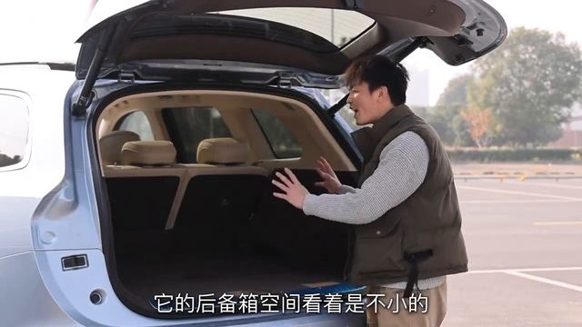 全方面对比，问界M7对决理想L7 смотреть онлайн