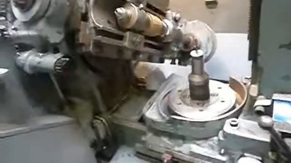 Pfauter RS 00 with digital read-out