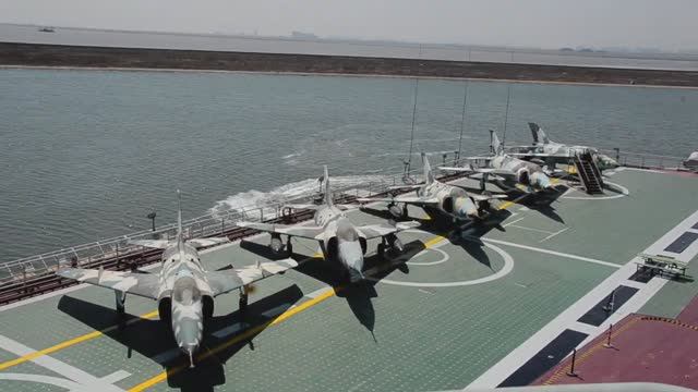 ТАВКР "Киев", ч. 2 - пост управления полётами смотреть онлайн