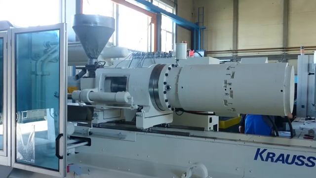 Gebrauchte Spritzgießmaschine Krauss-Maffei KM 300-720 C2 MC5 смотреть онлайн