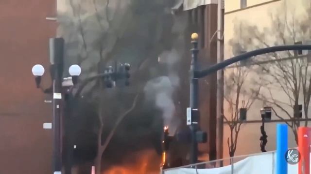 Последствия взрыва в центре Нашвилла | | explosion in downtown Nashville смотреть онлайн
