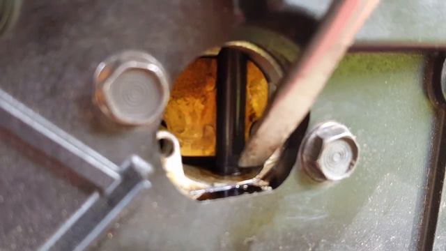 Toro lawnmower with a Briggs and Stratton engine runs rough смотреть онлайн