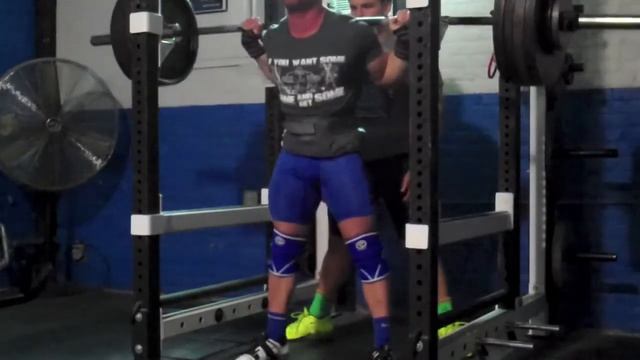 Jason Manenkoff Squat 445x6 (165 lb. weight class) смотреть онлайн