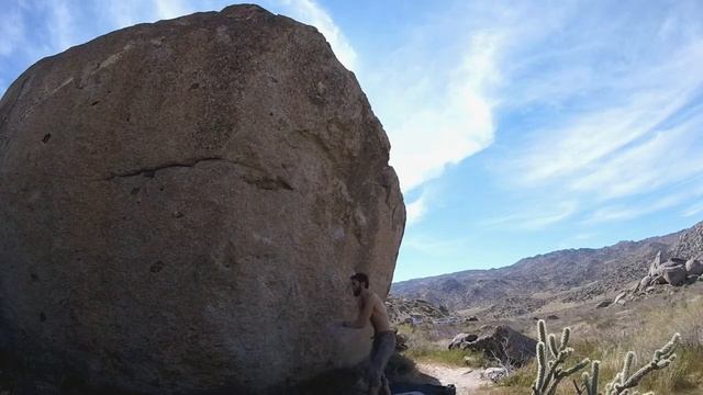 Lindner in a Blender V8 - Culp Valley Bouldering смотреть онлайн