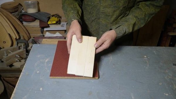 Приспособление для шлифования небольших деталей