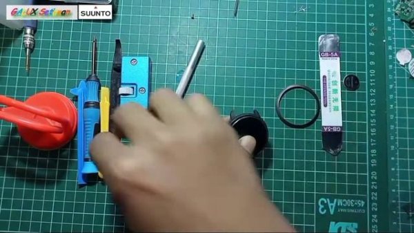 Cara membuka suunto 3 #service #repair #suunto #suuntowatch #tutorial