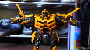 Играем с Блитзвингом Бамбелби Автоботы