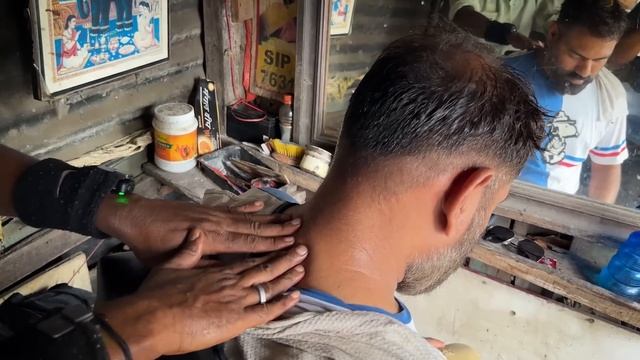 Массаж головы @ Индия от индийского уличного парикмахера Чотту смотреть онлайн