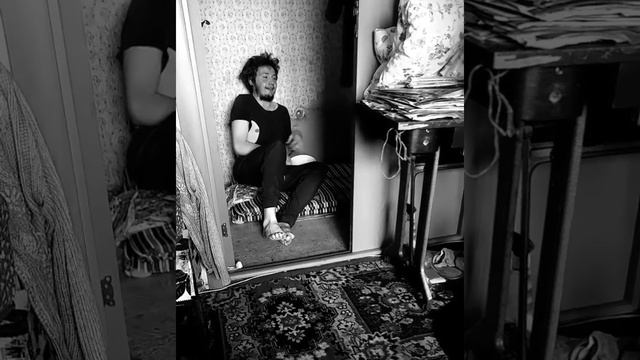 Принцесса бомжей АлЁша(ПОКАЗЫВАЕТ ОДИН СОСОК) смотреть онлайн