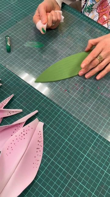 Совместник по созданию ночника и панно «Лилии» от Olneva Decor Присоединяйся смотреть онлайн