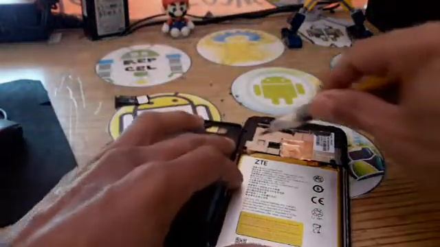 celular zte no le funciona el touch, no responde, no se mueve, se congela, se traba, no desliza смотреть онлайн