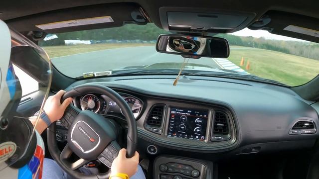 New York safety track intro laps manual scat pack widebody смотреть онлайн