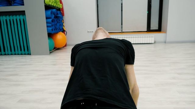 Йога | Денис | LAVA Fitness Studio смотреть онлайн