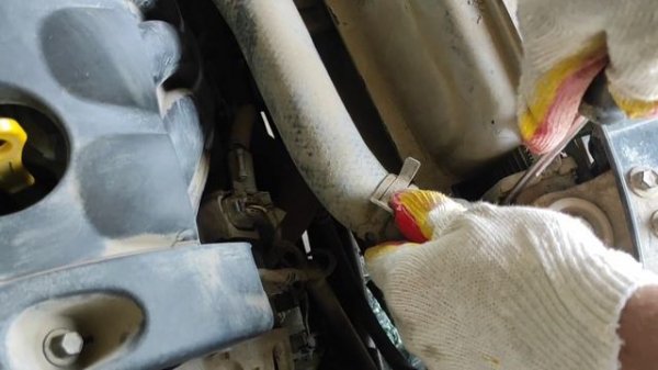 Чистка радиаторов кондиционера и охлаждения в KIA Ceed замена антифриза